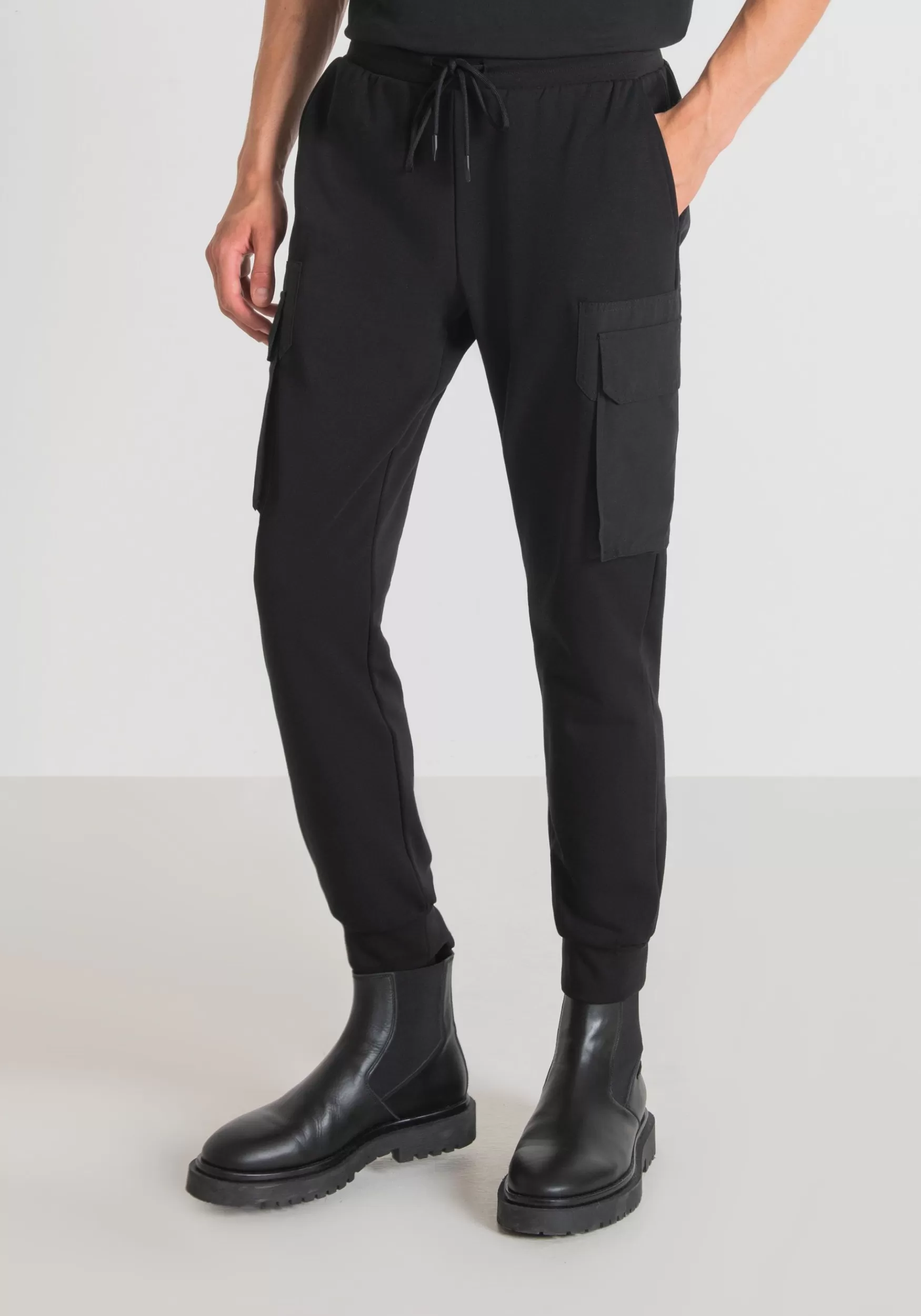 Flash Sale Antony Morato Cargohose Regular Fit Aus Sweatshirtstoff Aus Elastischem Baumwoll-Mischgewebe Schwarz