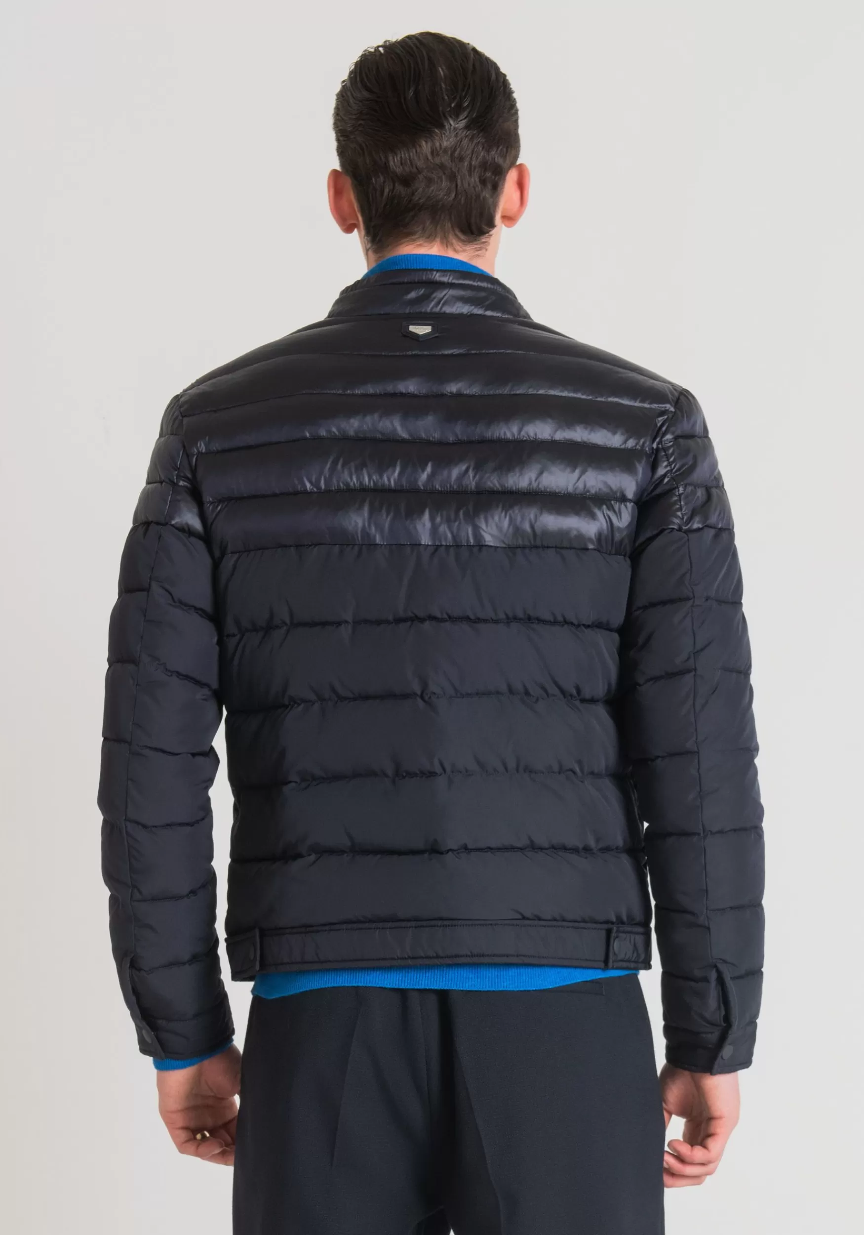 Clearance Antony Morato Jacke Regular Fit Aus Nylon Mit Details Aus Funktionsgewebe Blue Ink