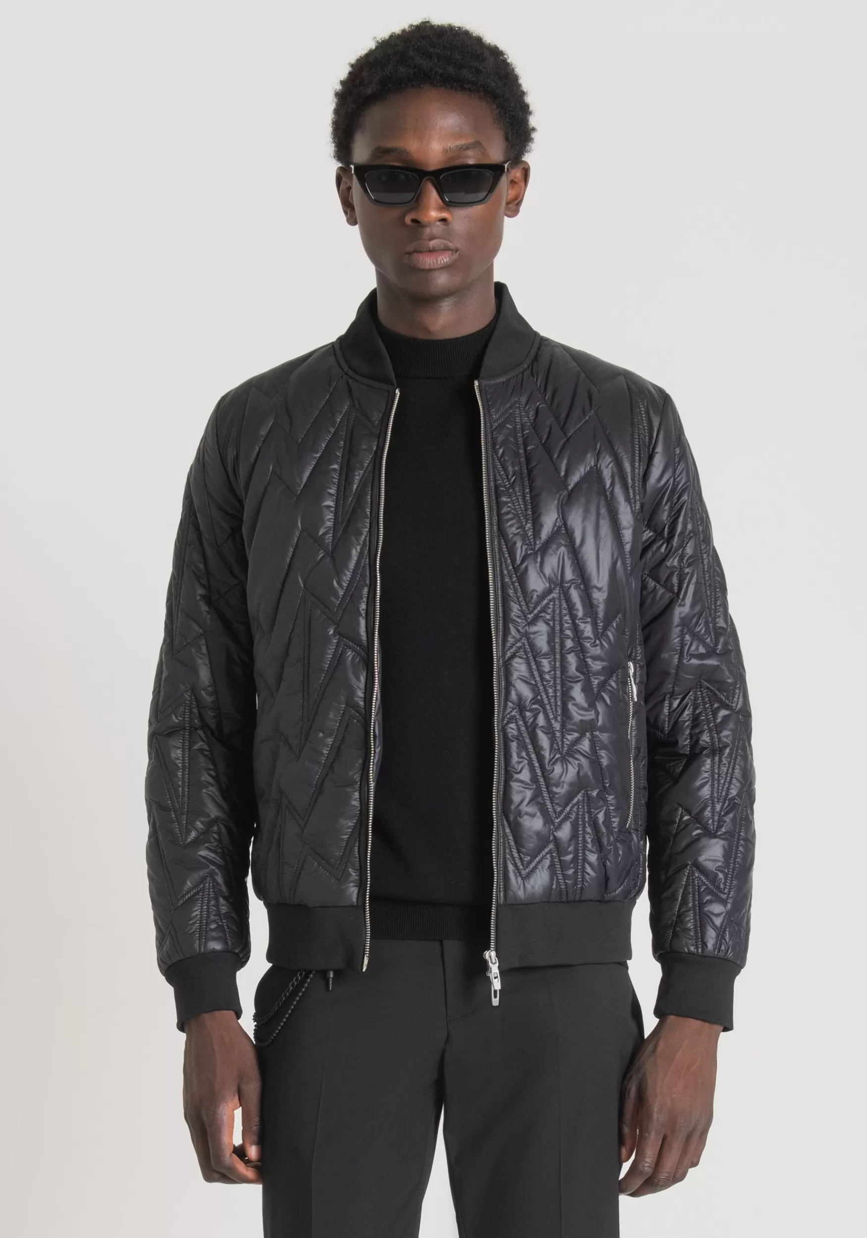 Clearance Antony Morato Jacke Regular Fit Mit Geometrischem Design Und Sorona®-Aura-Wattierung Schwarz