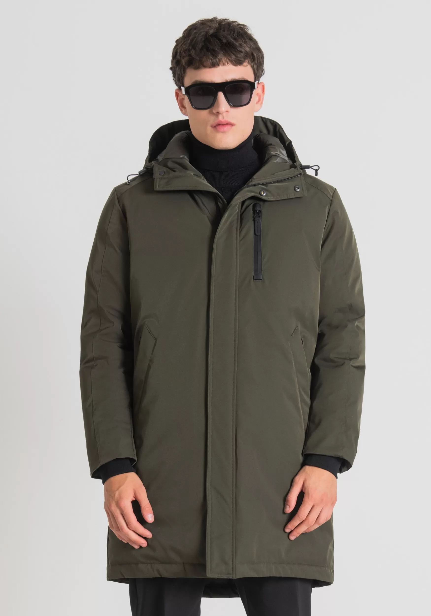 Cheap Antony Morato Kapuzenjacke Regular Fit Aus Funktionsgewebe Mit Umweltfreundlicher Wattierung Dunkles Milit Rgr N