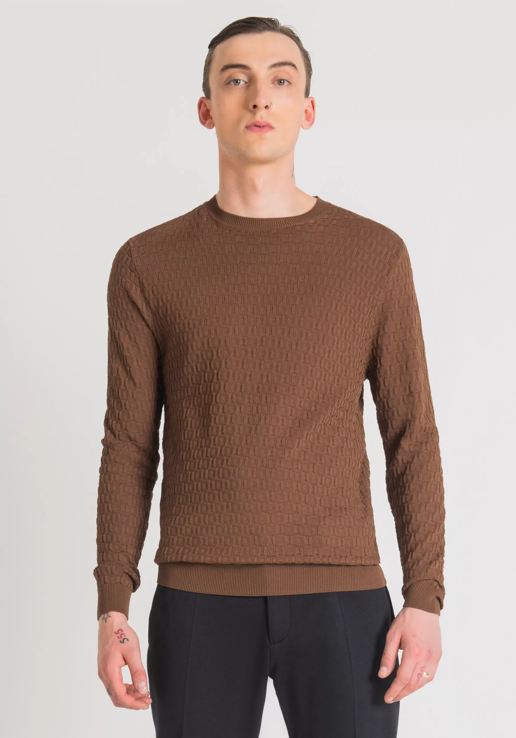 Flash Sale Antony Morato Pullover Mit Rollkragen Regular Fit Aus Viskose-Jacquard-Mischgarn Mit Wabenmuster Dunkel Camelfarben