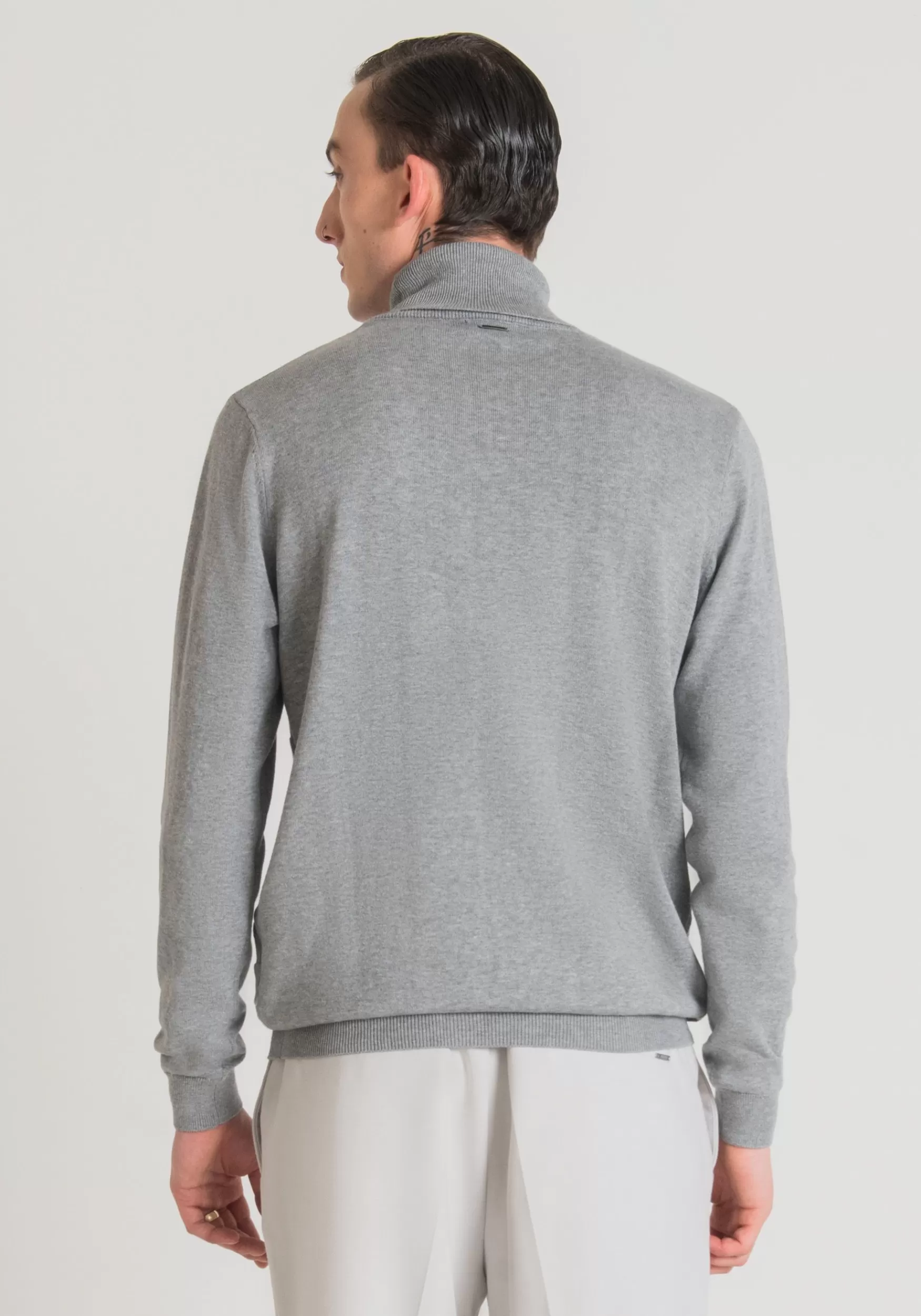 Fashion Antony Morato Pullover Regular Fit Aus Baumwoll-Wollmischgarn Mit 3D-Jacquard-Muster Mittelgrau Melange