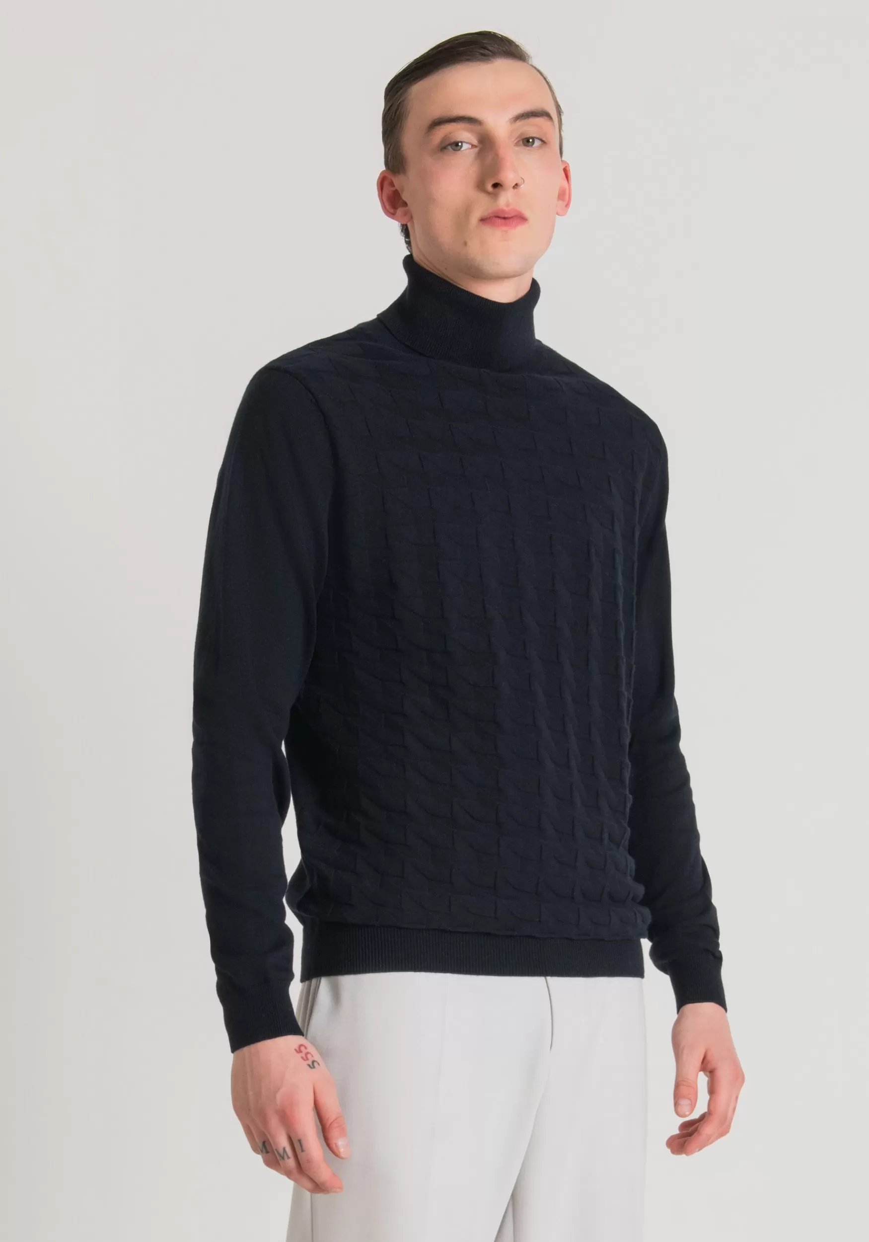 Flash Sale Antony Morato Pullover Regular Fit Aus Baumwoll-Wollmischgarn Mit 3D-Jacquard-Muster Blue Ink