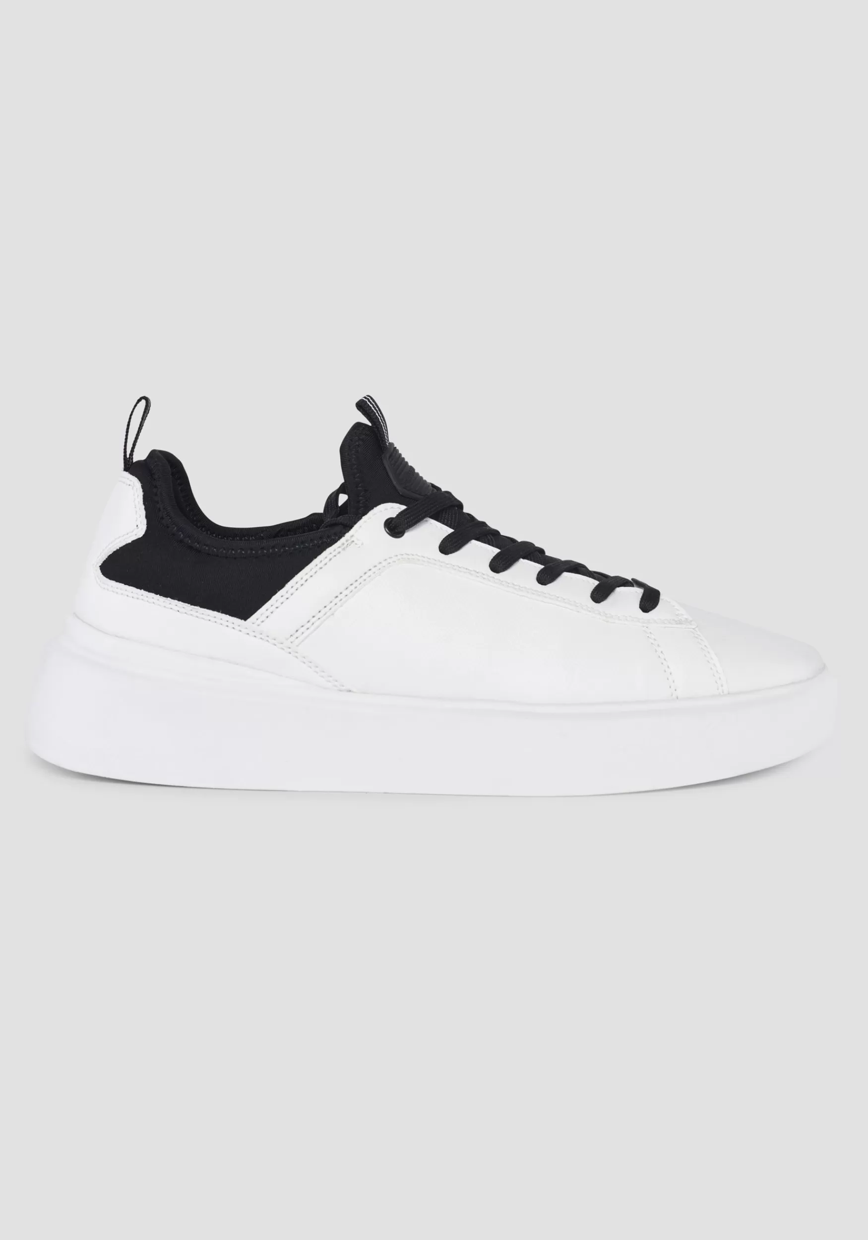 Shop Antony Morato Sneakers Barnet Aus Kunstleder Und Technischem Gewebe Weis