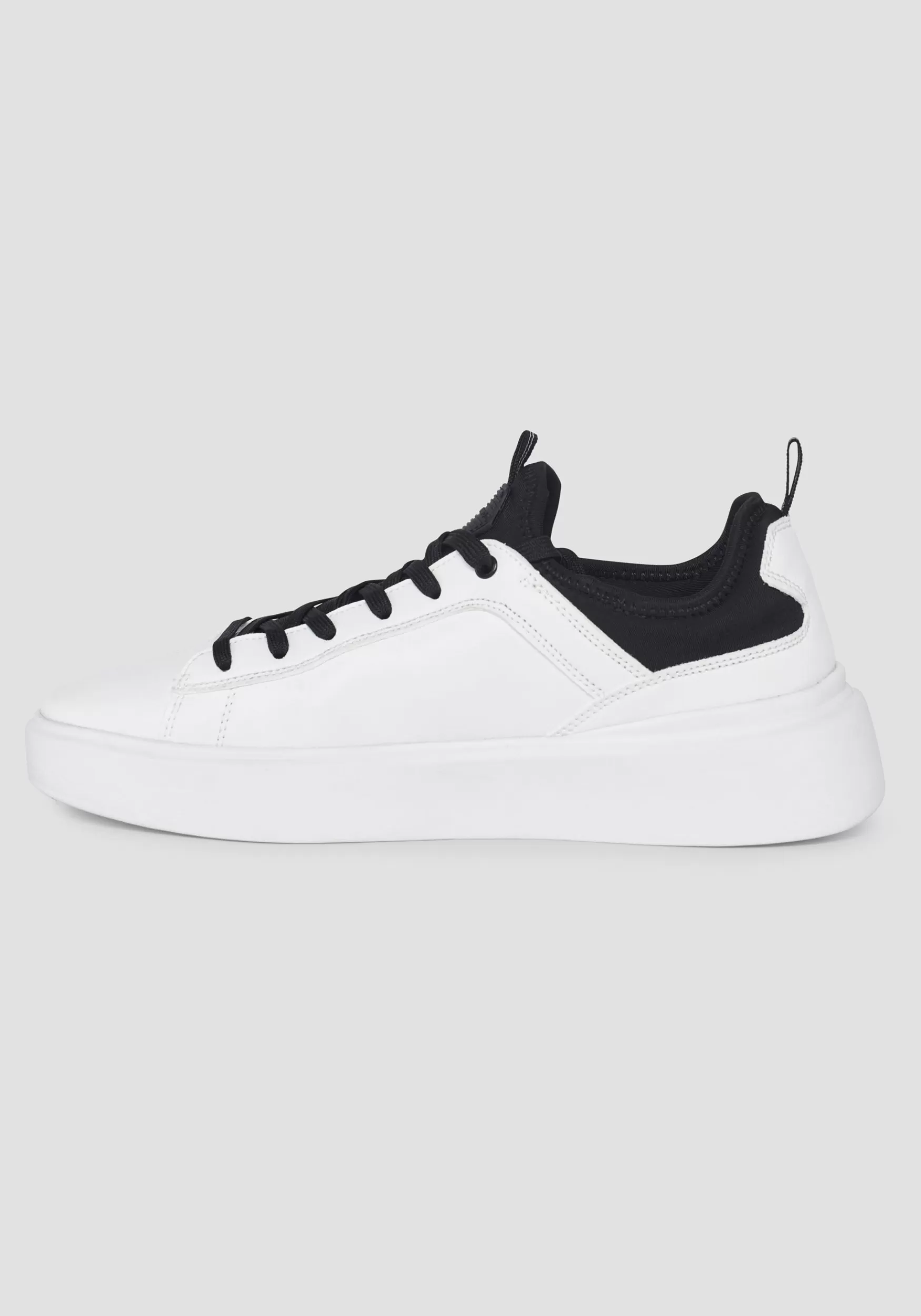 Shop Antony Morato Sneakers Barnet Aus Kunstleder Und Technischem Gewebe Weis