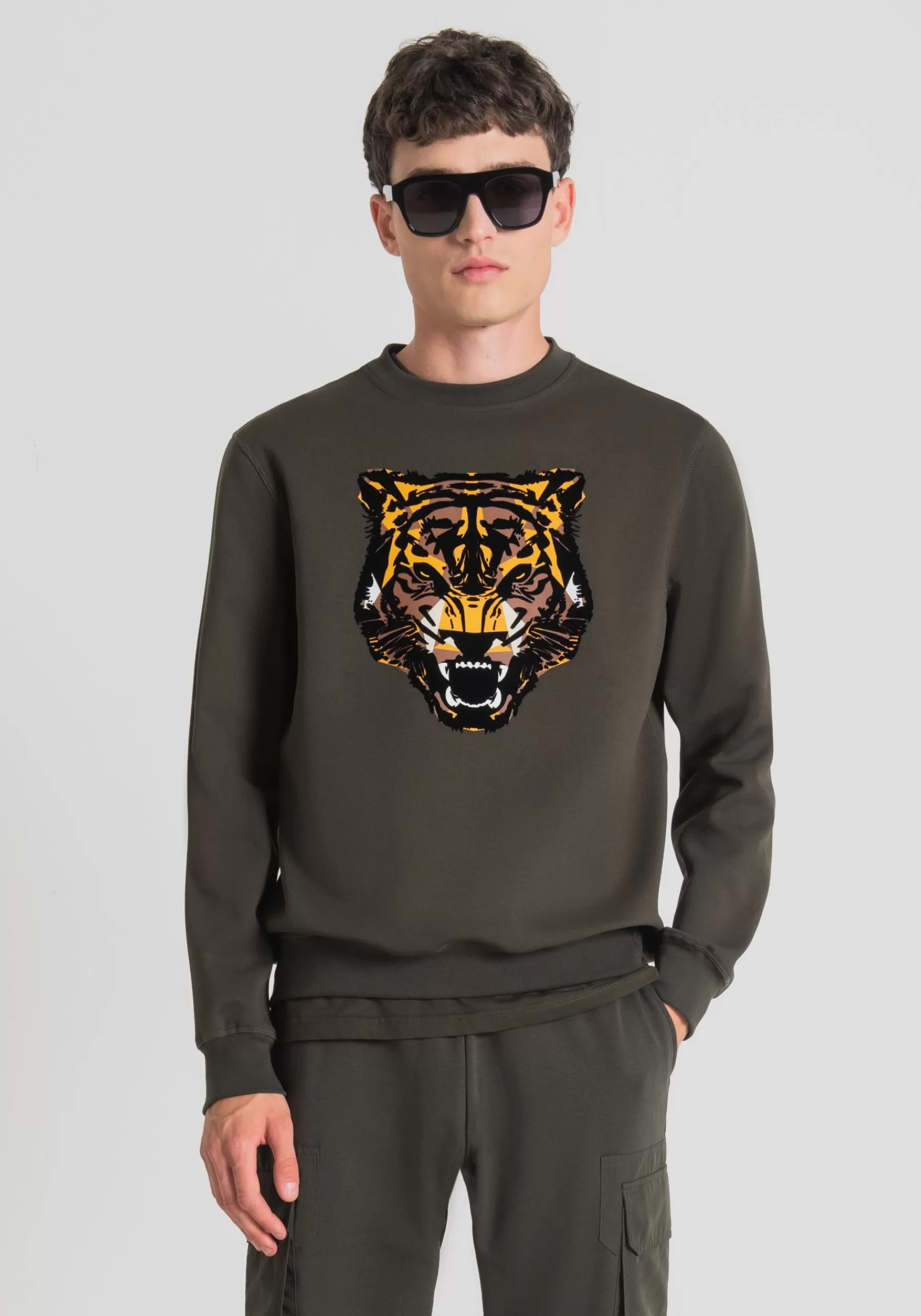 Discount Antony Morato Sweatshirt Regular Fit Aus Baumwoll-Mischgewebe Mit Tiger-Print Dunkles Milit Rgr N