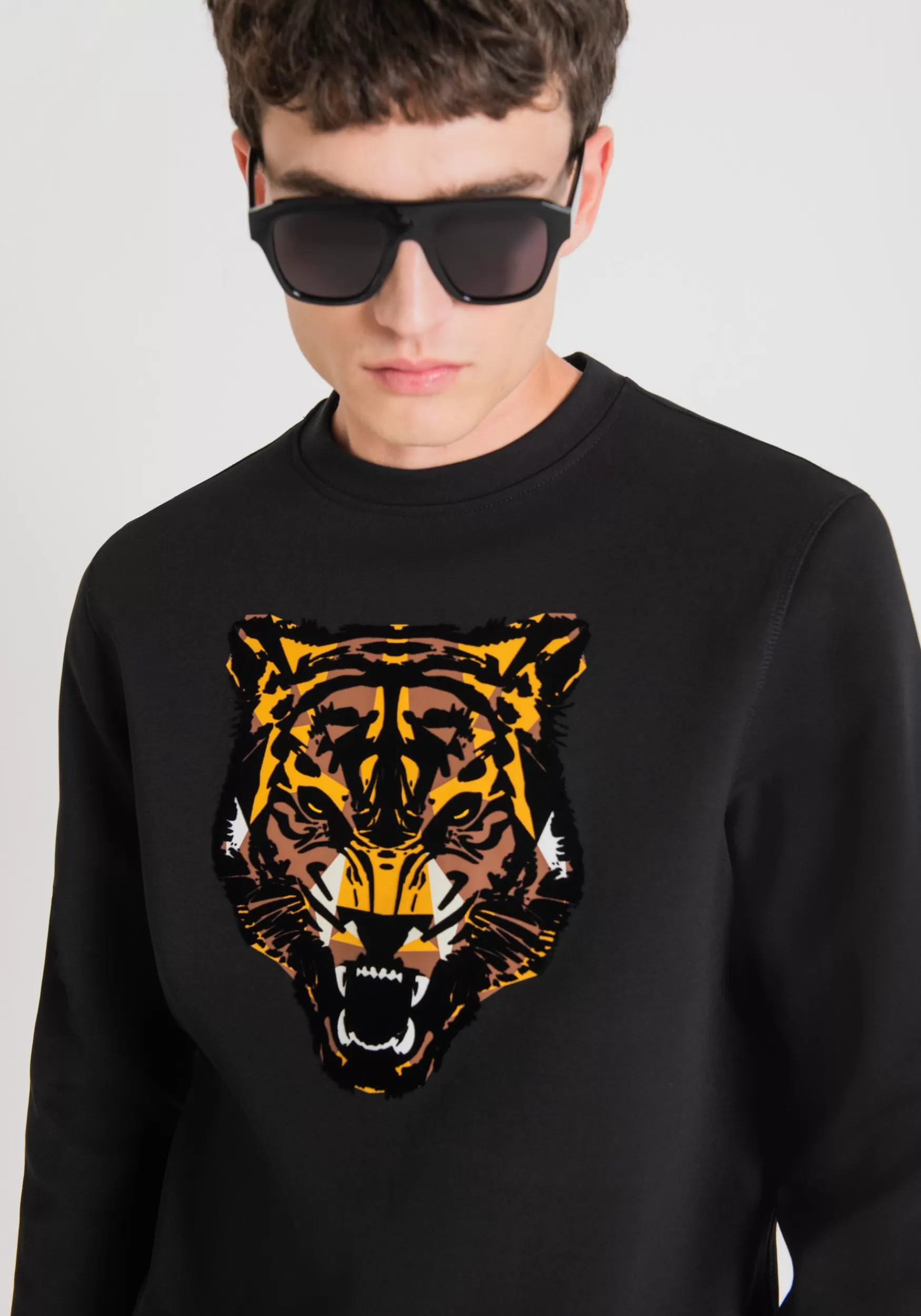 Discount Antony Morato Sweatshirt Regular Fit Aus Baumwoll-Mischgewebe Mit Tiger-Print Schwarz