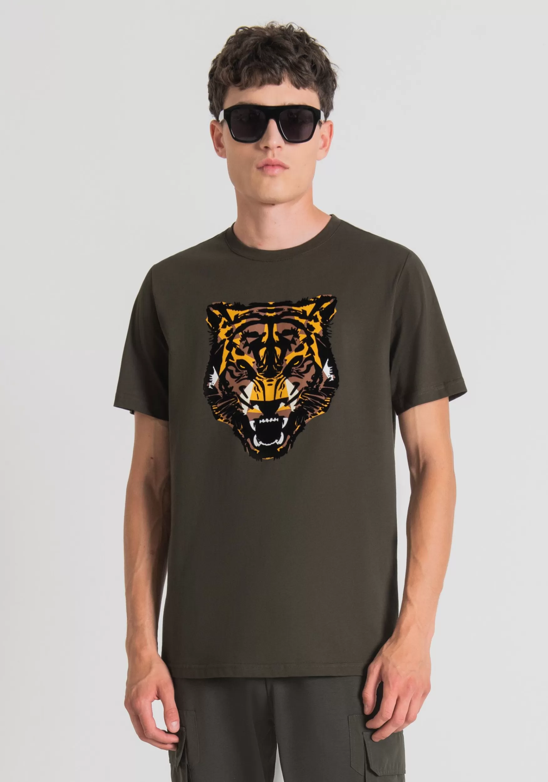 New Antony Morato T-Shirt Regular Fit Aus 100 % Baumwolle Mit Tiger-Print Dunkles Milit Rgr N