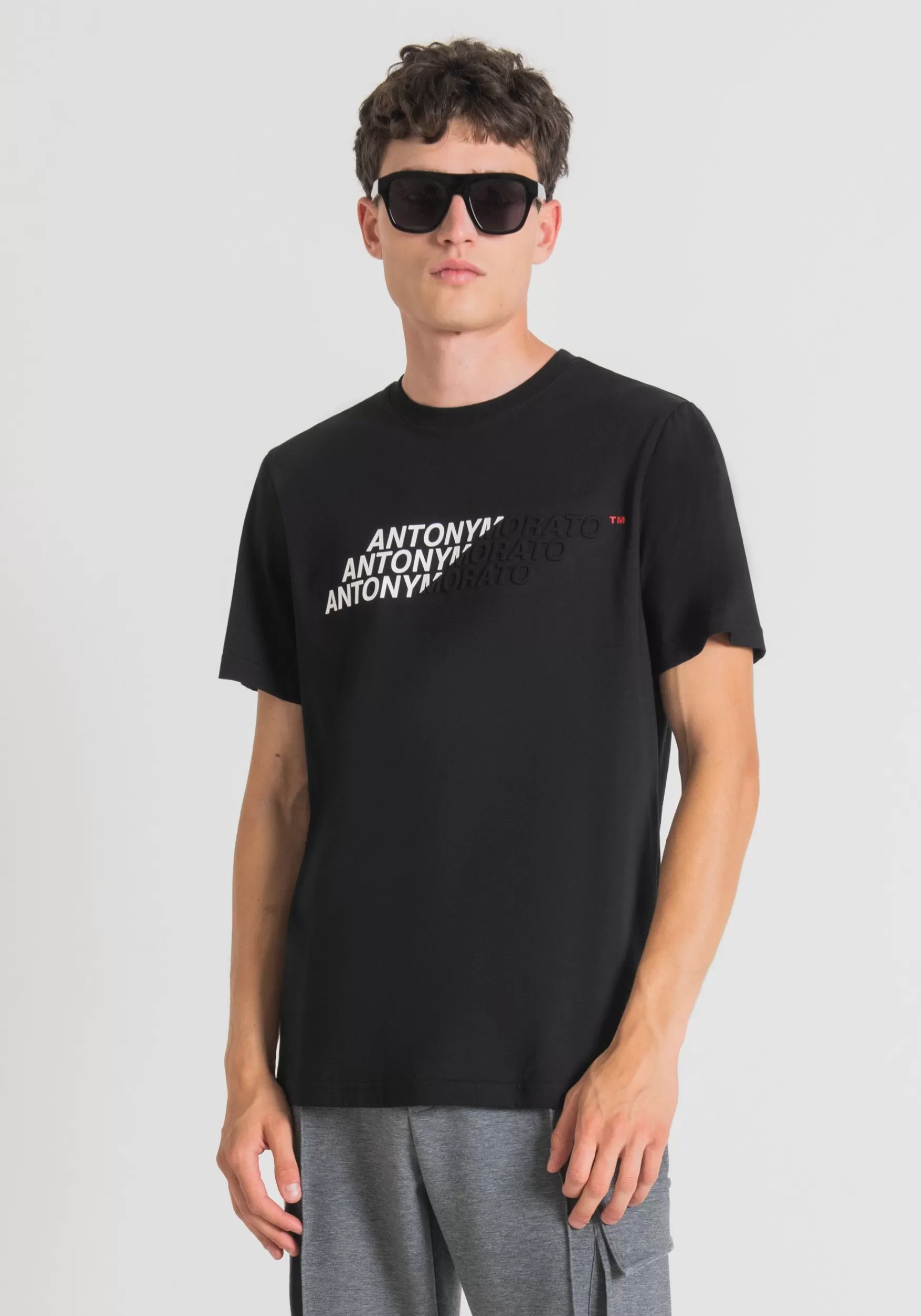 Outlet Antony Morato T-Shirt Regular Fit Aus Baumwolle Mit Gummiertem Logo-Print Schwarz