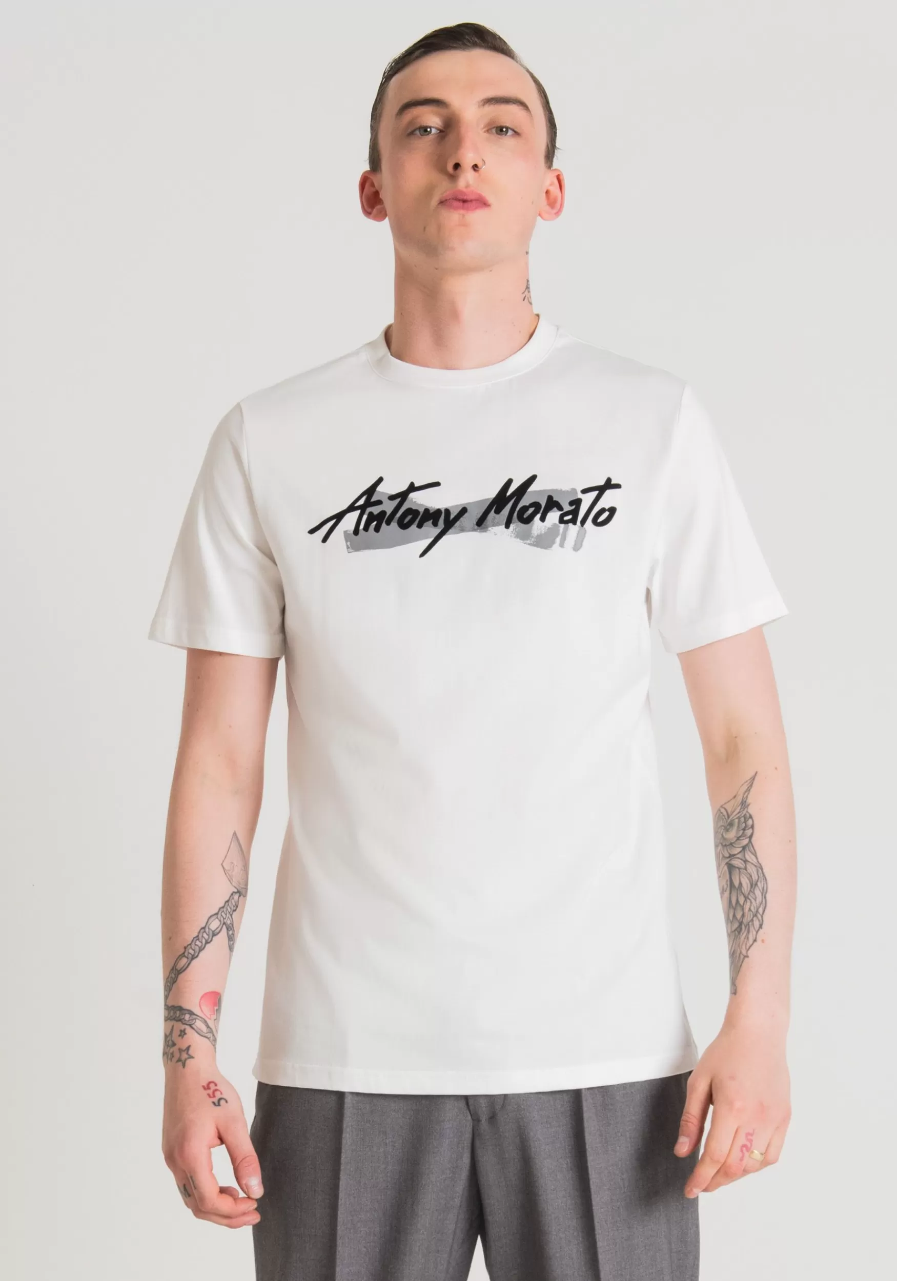 New Antony Morato T-Shirt Regular Fit Aus Reiner Baumwolle Mit Gummiertem Logo-Print Creme