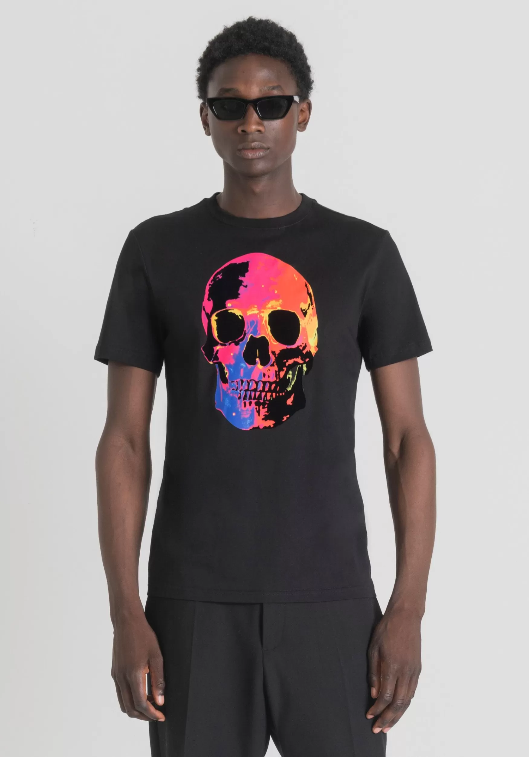 Fashion Antony Morato T-Shirt Slim Fit Aus 100 % Weicher Baumwolle Mit Totenkopf-Print Schwarz